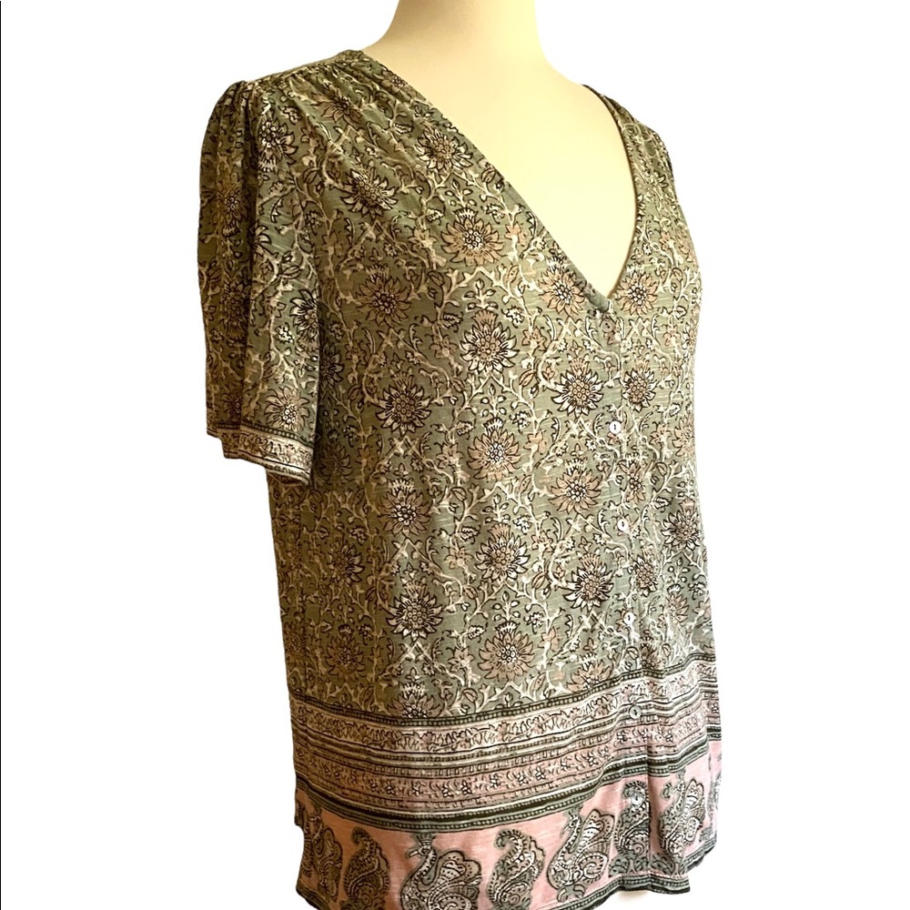 NWT Lucky Brand Button Down Floral Paisley Short Sleeve Green Pink V Neck Top M